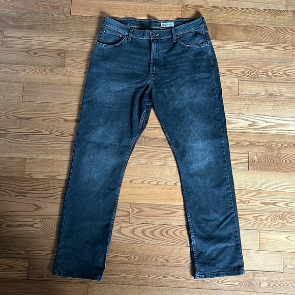 Wrangler athletic jeans - Picture 1 of 4